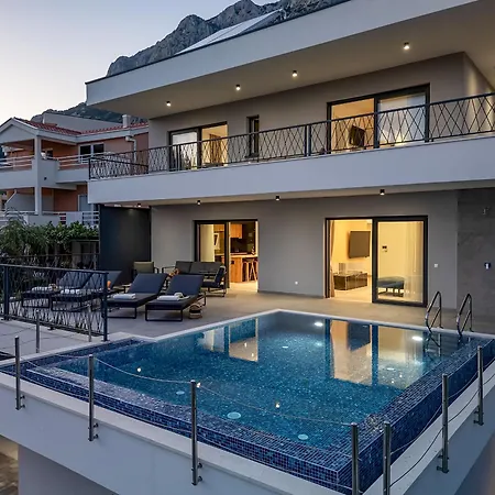 Solas Lux Makarska -