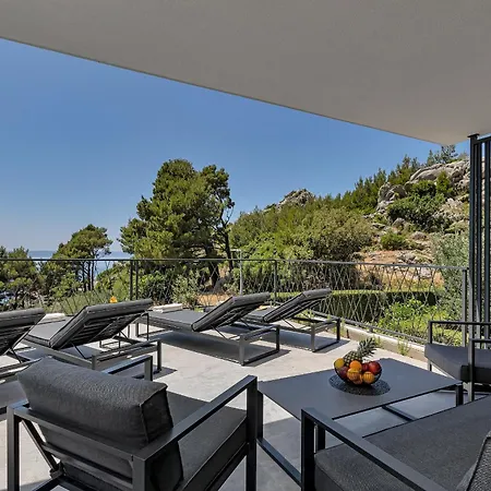 Solas Lux Makarska - *