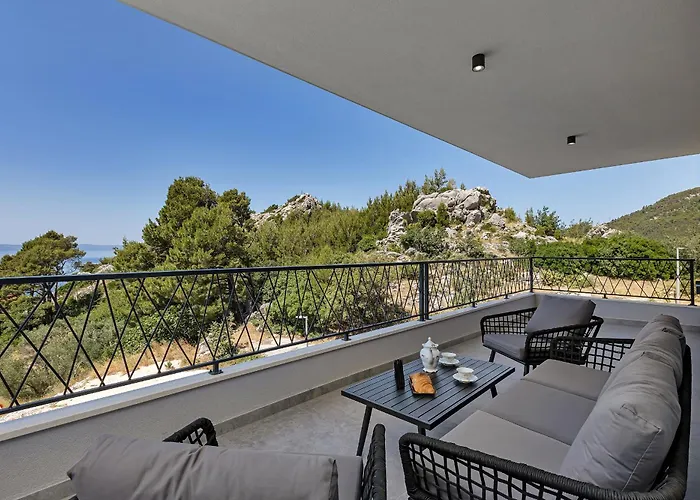 Solas Lux Makarska -